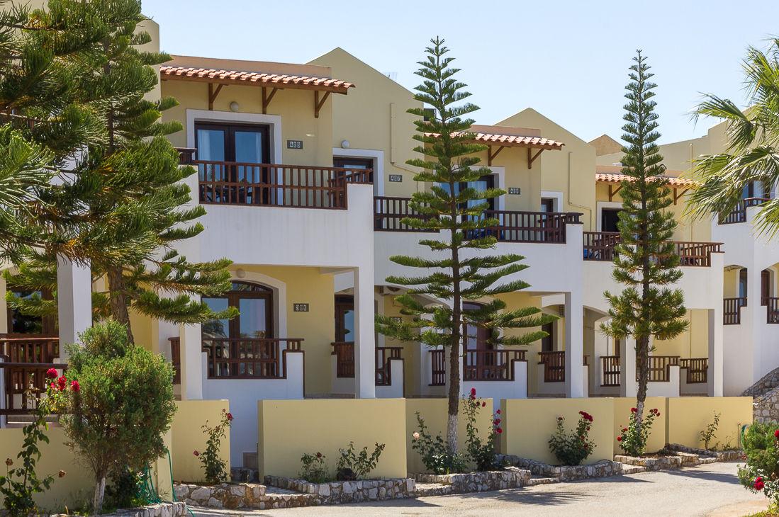 Langley Resort Almirida Bay Exterior photo